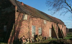 The last of the 18th C riverside warehouses,
demolished in 2002.